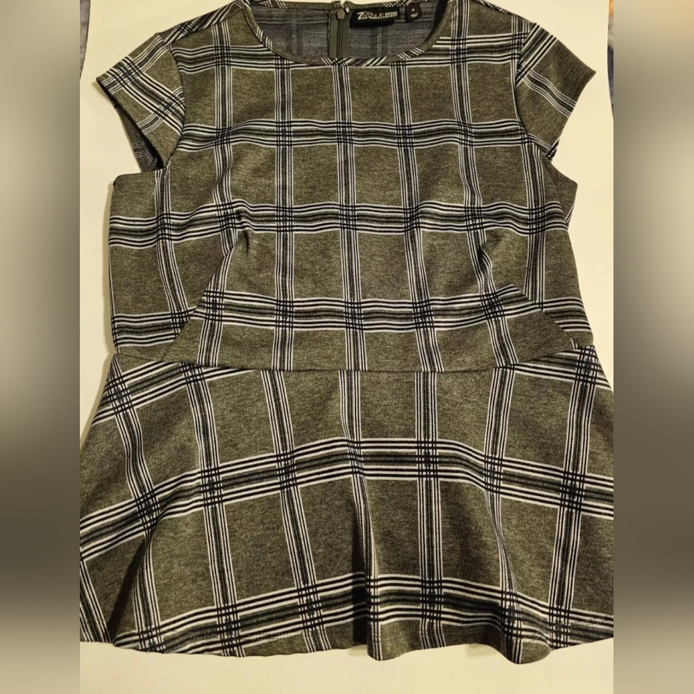 New York & Co Women's Top Shirt Size Medium 7th Avenue Design Studio Plaid